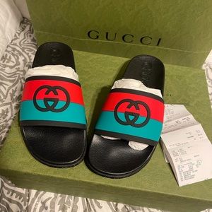 Gucci slides🔥🔥🔥🔥